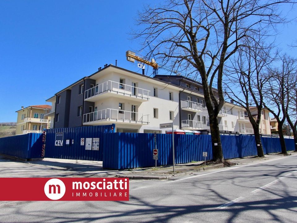 Erhvervsejendom i Matelica, Macerata - foto 1