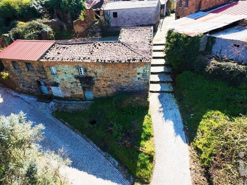Byhus i Figueiro dos Vinhos, Leiria - foto 1