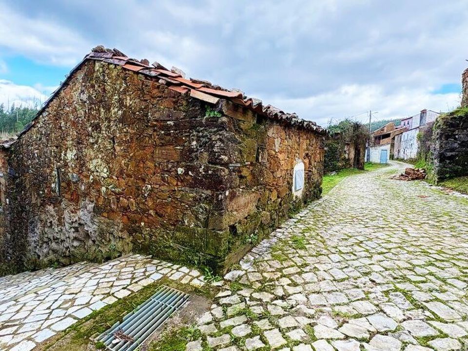 Byhus i Figueiro dos Vinhos, Leiria - foto 5