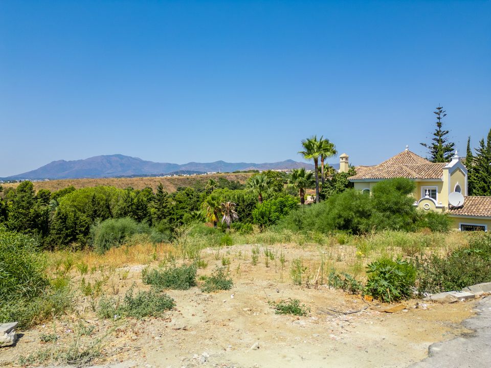 Helårsgrund i Estepona, Malaga - foto 2