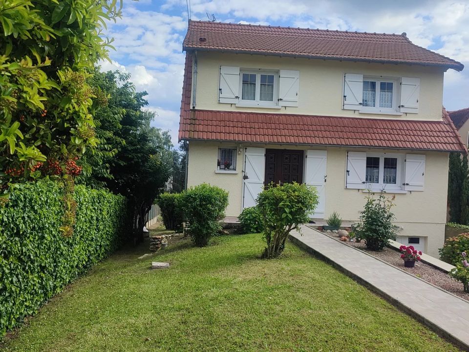 Villa i Chanteloup-les-Vignes, Yvelines - foto 1