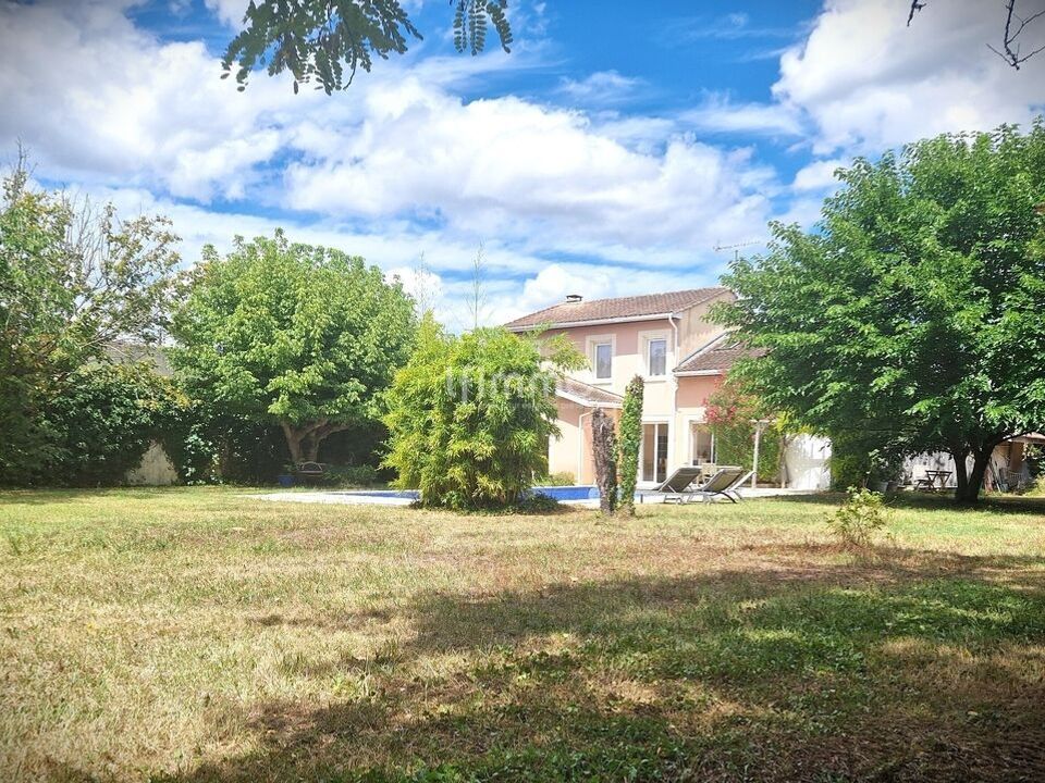 Villa a Le Bouscat, Gironde - foto 1
