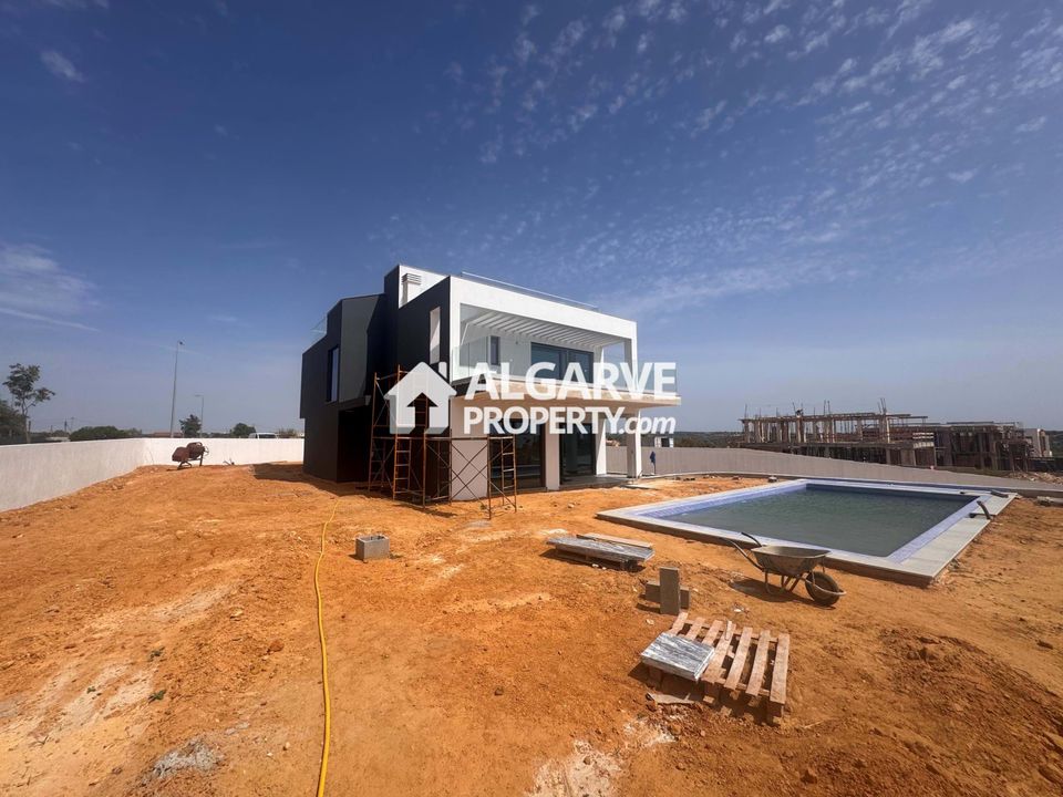 Villa i Alcantarilha, Faro - foto 1
