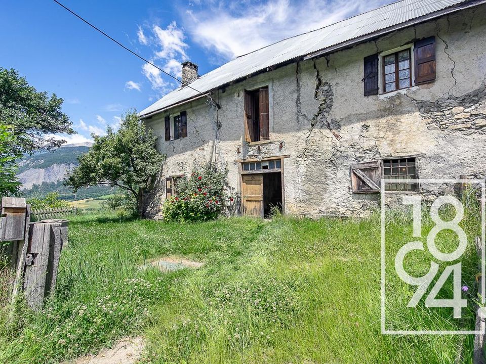 Villa en Enchastrayes, Alpes-de-Haute-Provence - foto 1