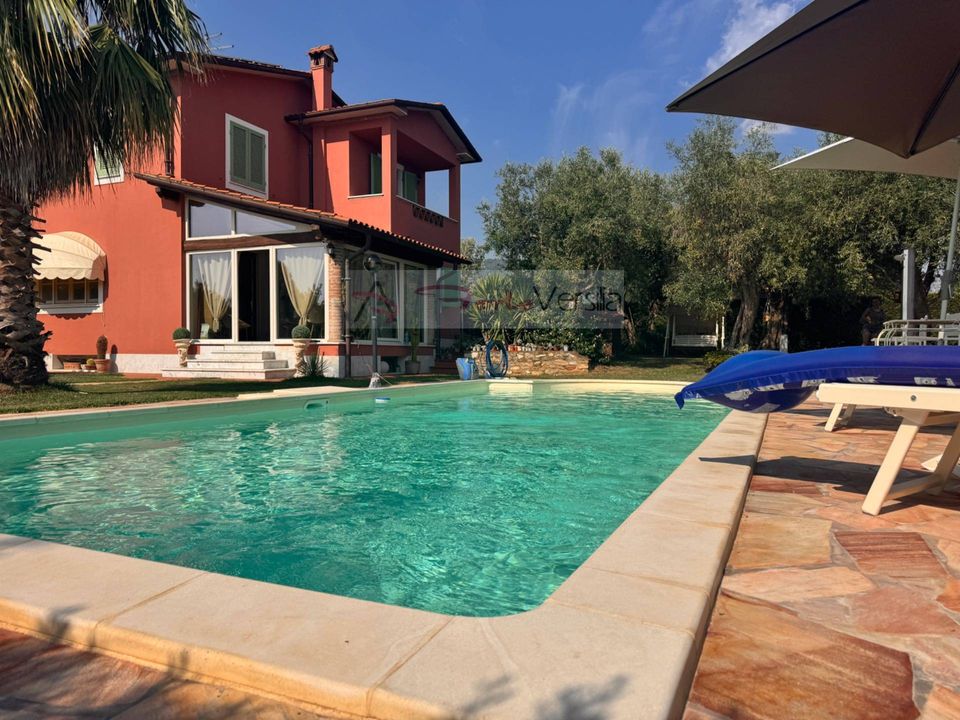 Villa i Seravezza, Lucca - foto 1