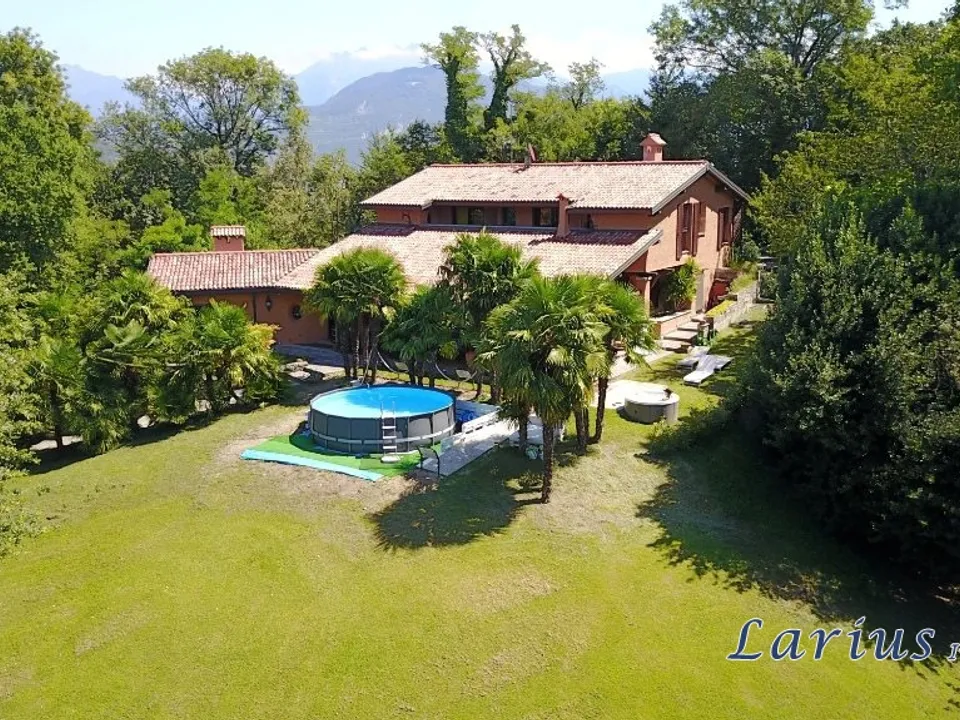 Villa a Cesana Brianza, Lecco - foto 1