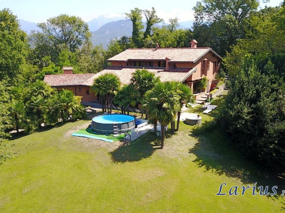 Villa en Cesana Brianza, Lecco - foto 1