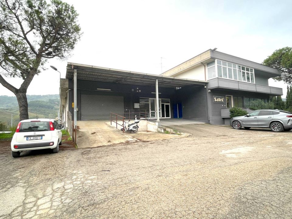 Erhvervsejendom i Ripatransone, Ascoli Piceno - foto 3
