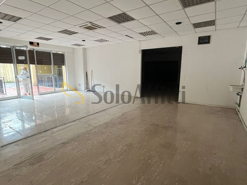 Commercial property in Frosinone, Frosinone - photo 3