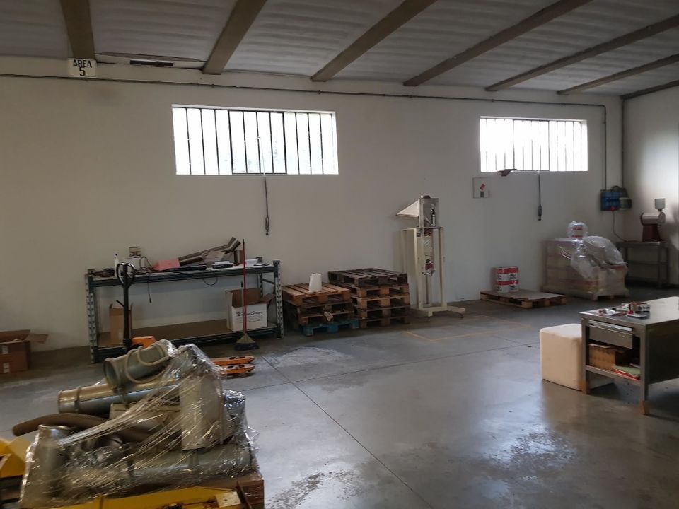 Erhvervsejendom i Capannori, Lucca - foto 1