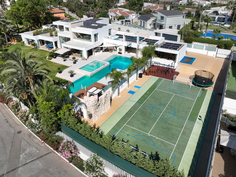 Villa i El Paraiso, Malaga - foto 2