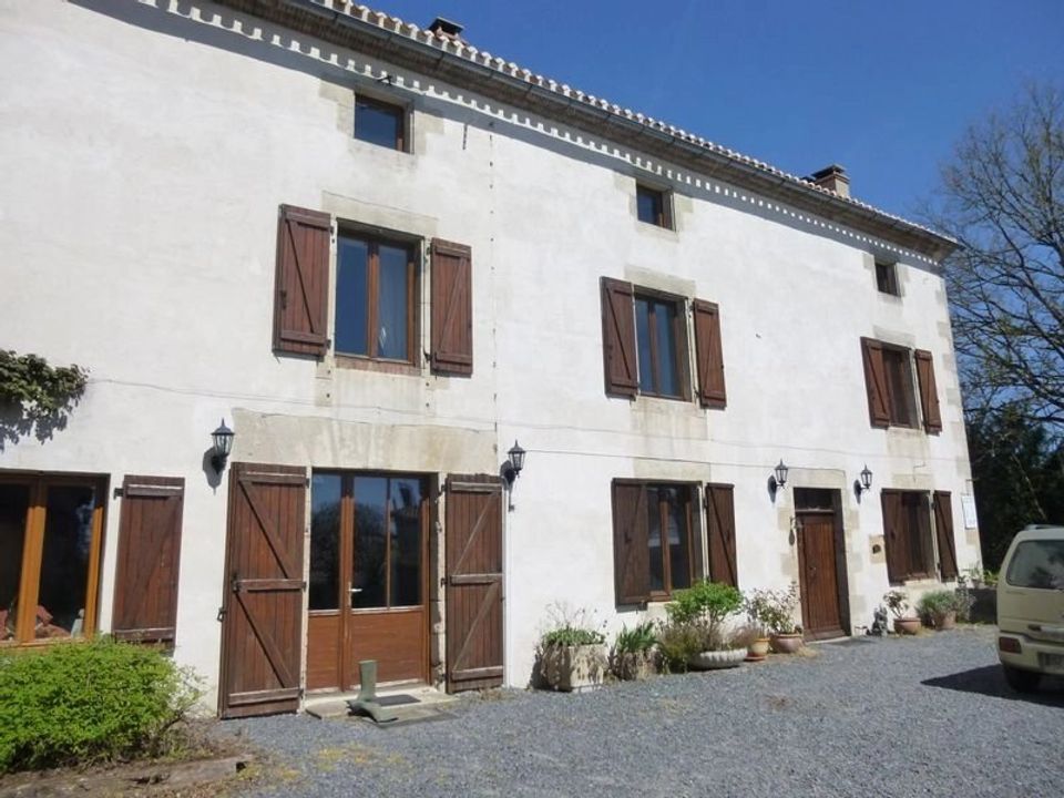 Villa i L'Isle-Jourdain, Vienne - bilde 1