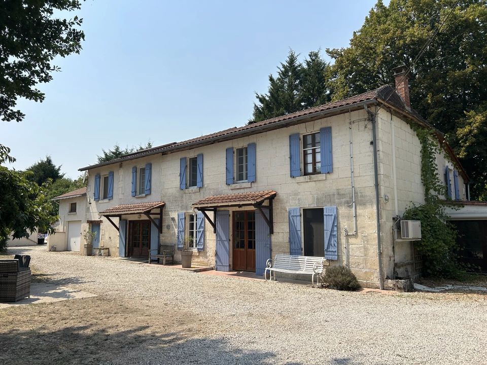Villa i Aubeterre-sur-Dronne, Charente - foto 1