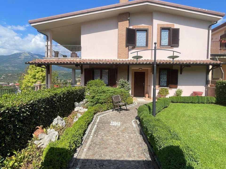Villa i Alatri, Frosinone - foto 1