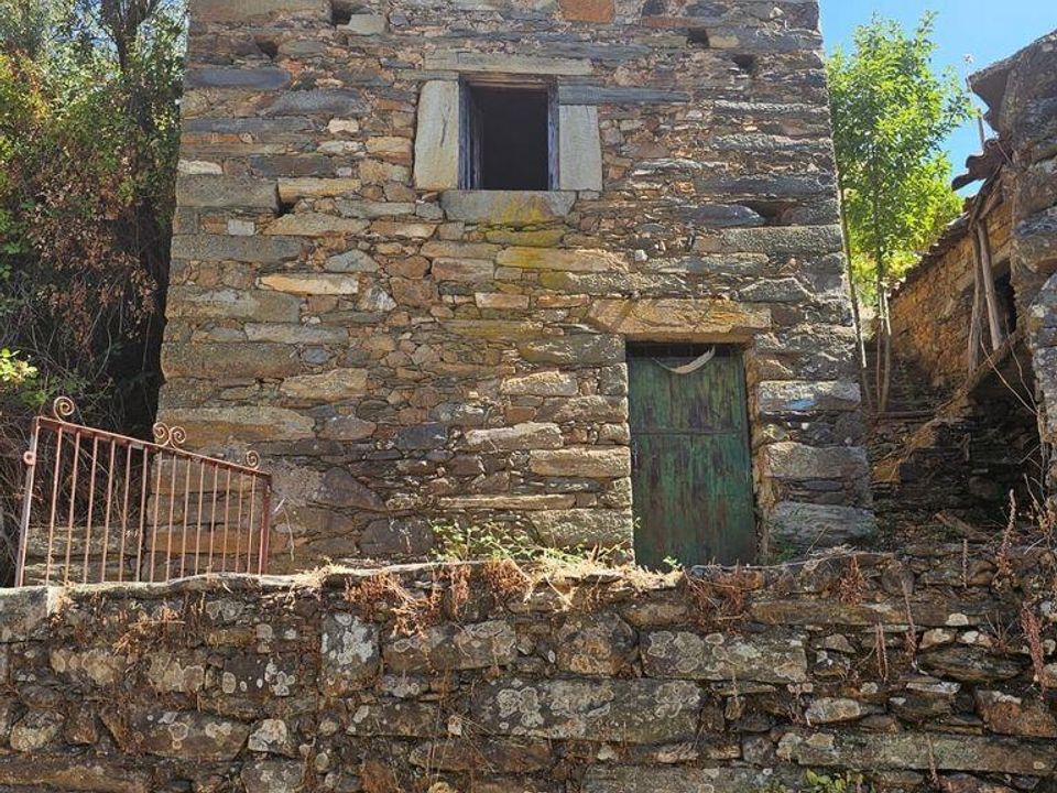 Dorpshuis in Proenca-a-Nova, Castelo Branco - foto 1
