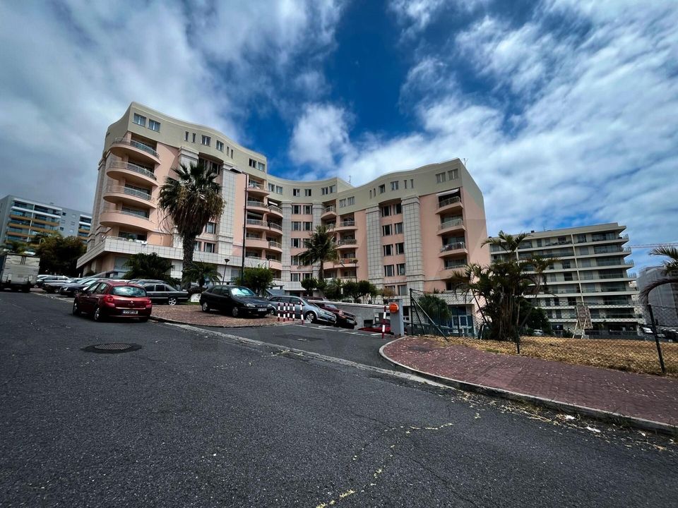 Garagem em Funchal, Madeira - foto 1