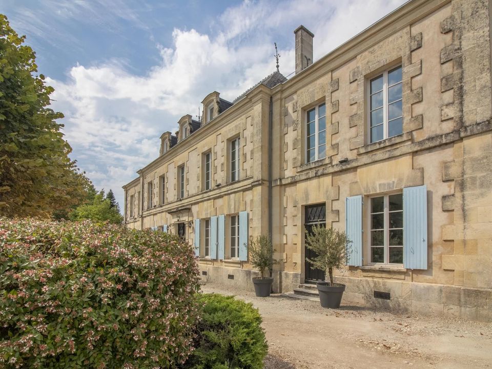 Villa i Saint-Jean-d'Angely, Charente-Maritime - foto 1