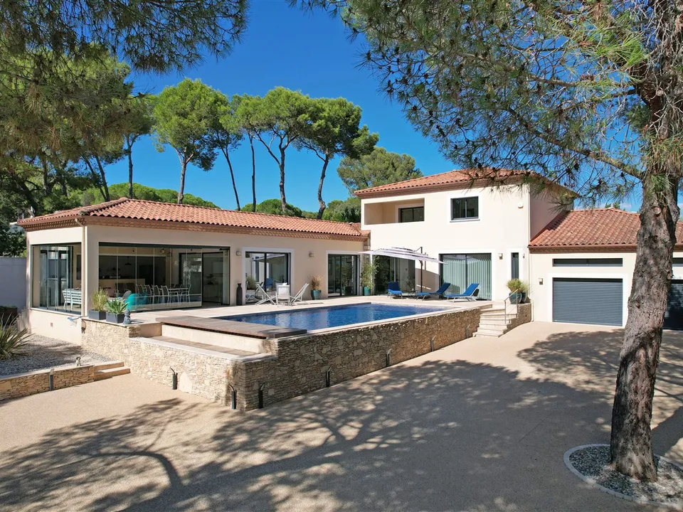 Villa i Nages-et-Solorgues, Gard - bilde 1