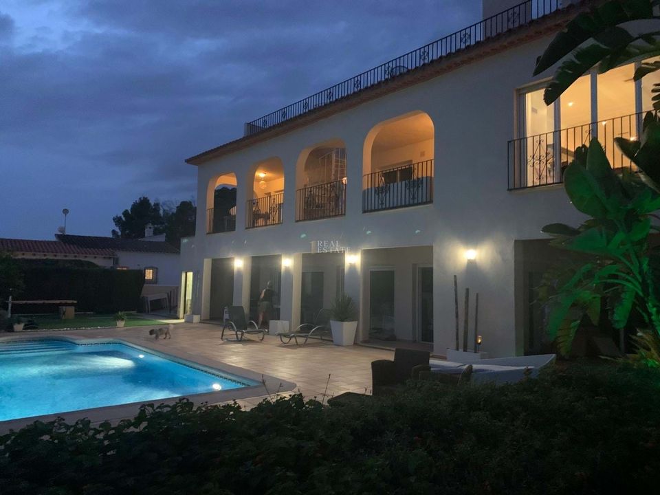 Villa i Alfaz del Pi, Alicante - foto 2