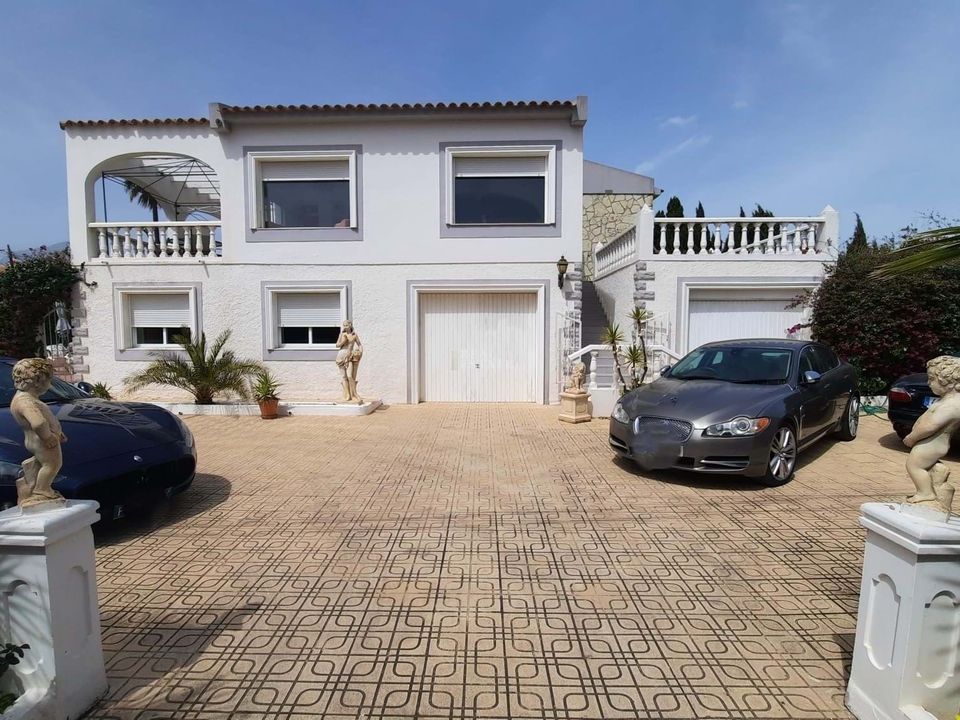 Villa i Alfaz del Pi, Alicante - foto 1