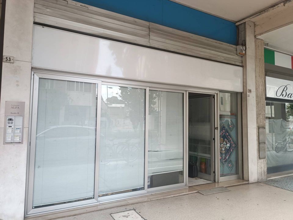 Erhvervsejendom i Pordenone, Pordenone - foto 1