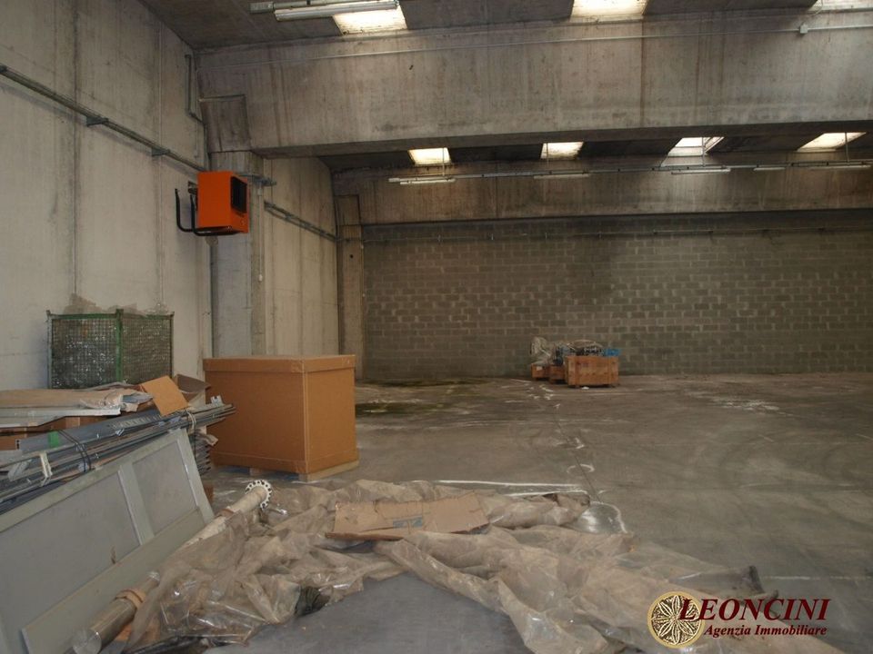 Erhvervsejendom i Villafranca in Lunigiana, Massa and Carrara - foto 3