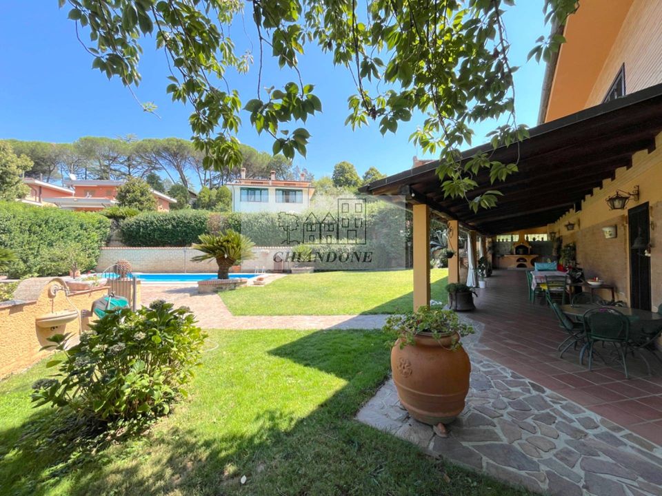 Villa i Rignano Flaminio, Rome - bilde 1