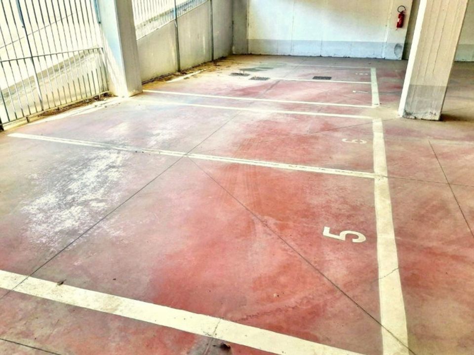 Parkeringsplads i Cascina, Pisa - foto 2