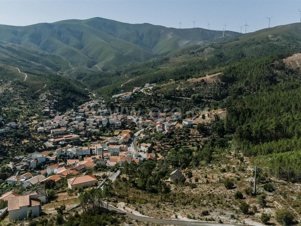Helårsgrund i Covilha, Castelo Branco - foto 4