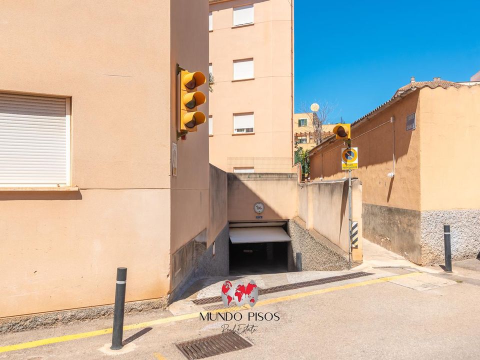 Parkeringsplads i Andratx, Mallorca - foto 3