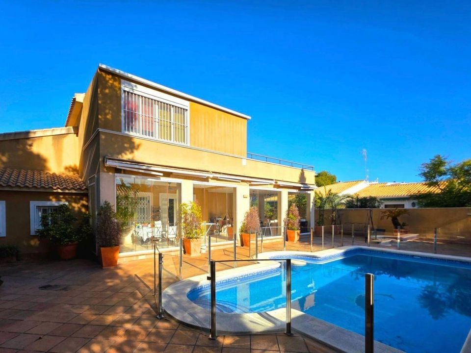 Villa i Orihuela Costa, Alicante - foto 1