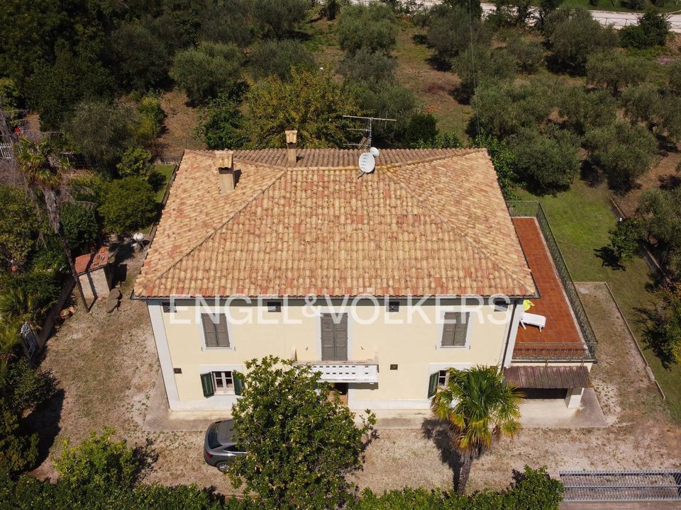 Villa i Giulianova, Teramo - foto 1