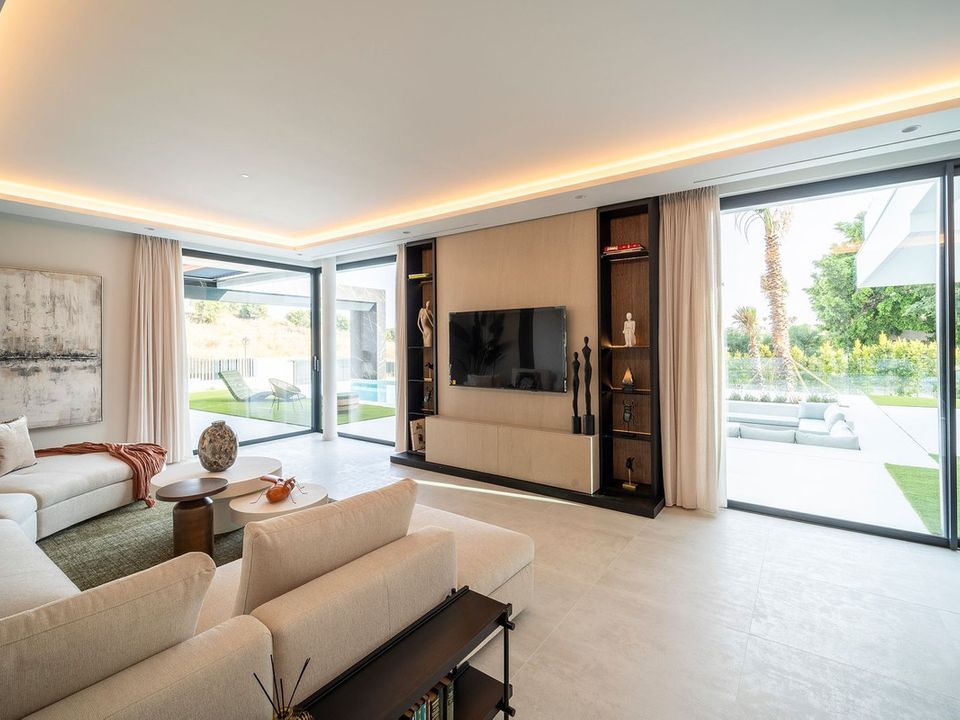 Villa i El Paraiso, Malaga - foto 2