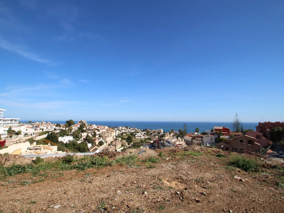 Helårsgrund i Fuengirola, Malaga - foto 4