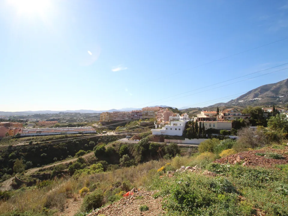 Helårsgrund i Fuengirola, Malaga - foto 5