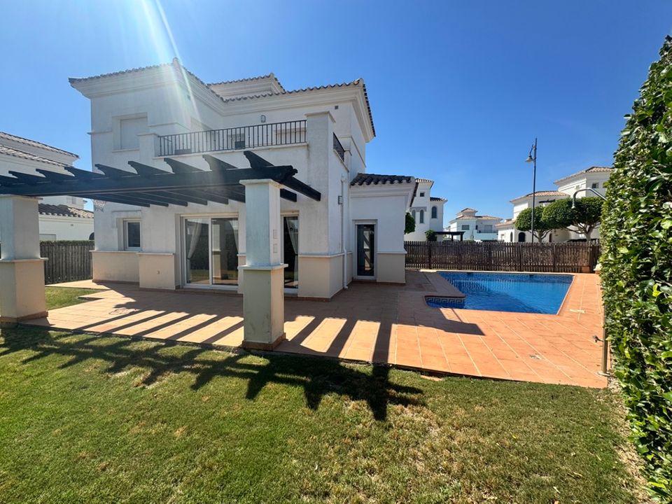 Villa i La Torre Golf Resort, Murcia - foto 1
