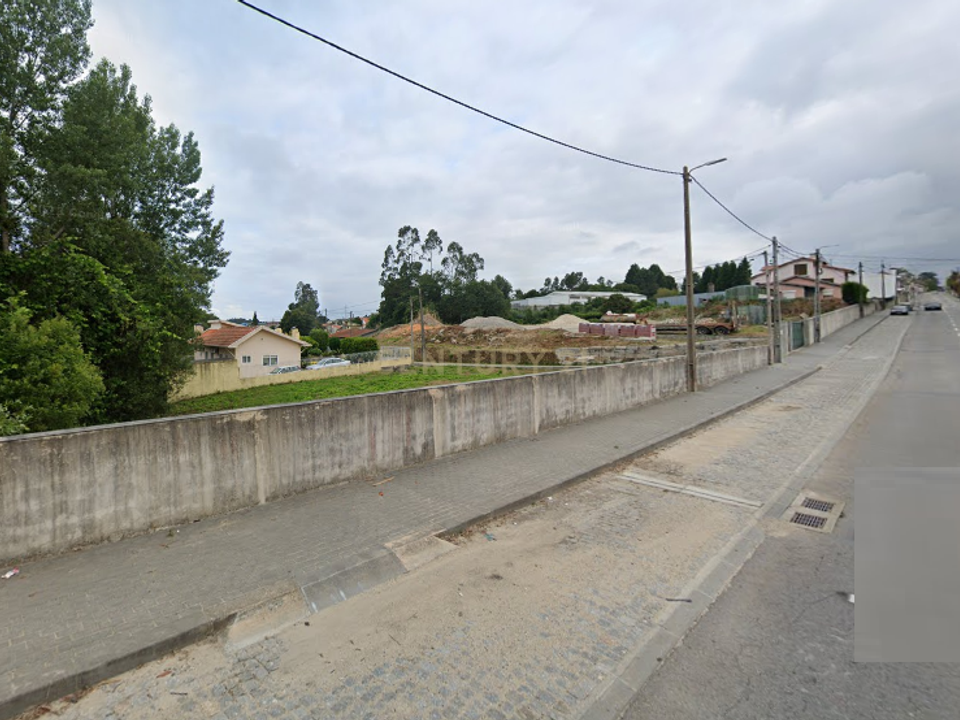 Helårsgrund i Pacos de Brandao, Aveiro - foto 2