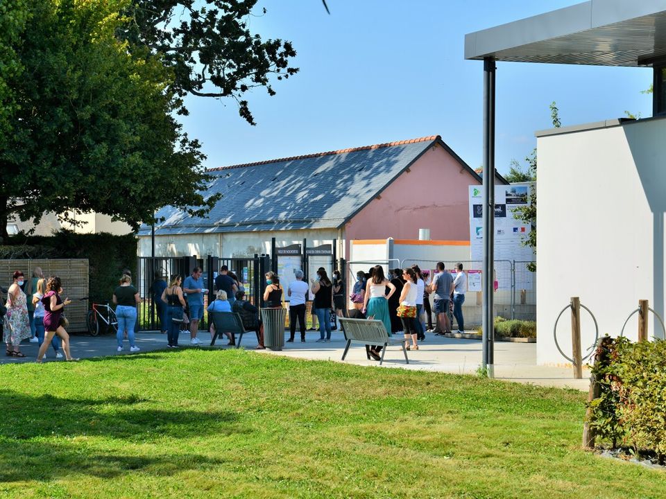 Helårsgrund i Nouvoitou, Ille-et-Vilaine - foto 3