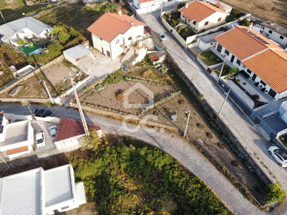 Helårsgrund i Santo Tirso, Porto - foto 2