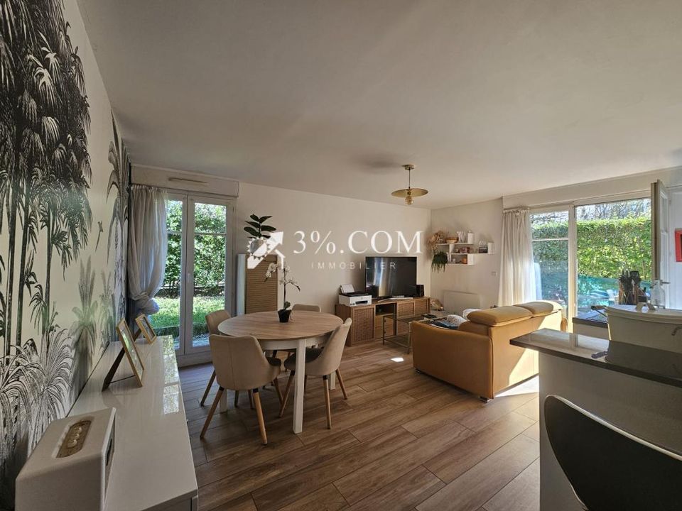 Lejlighed i Le Plessis-Trevise, Val-de-Marne - foto 1