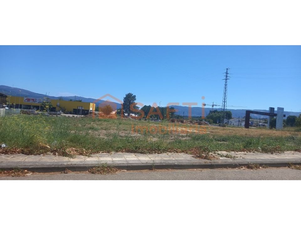 Erhvervsejendom i Moncao, Viana do Castelo - foto 1