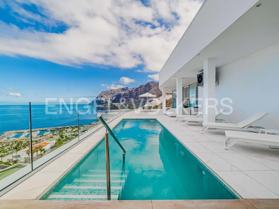 Lejlighed i Acantilado De Los Gigantes, Tenerife - foto 1