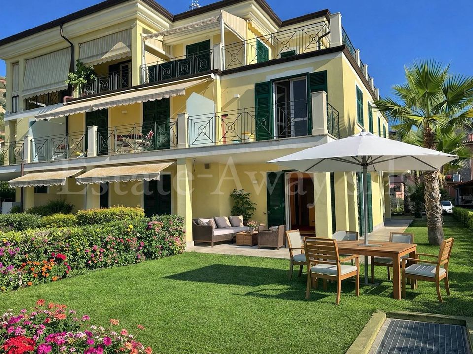 Lejlighed i Bordighera, Imperia - foto 1