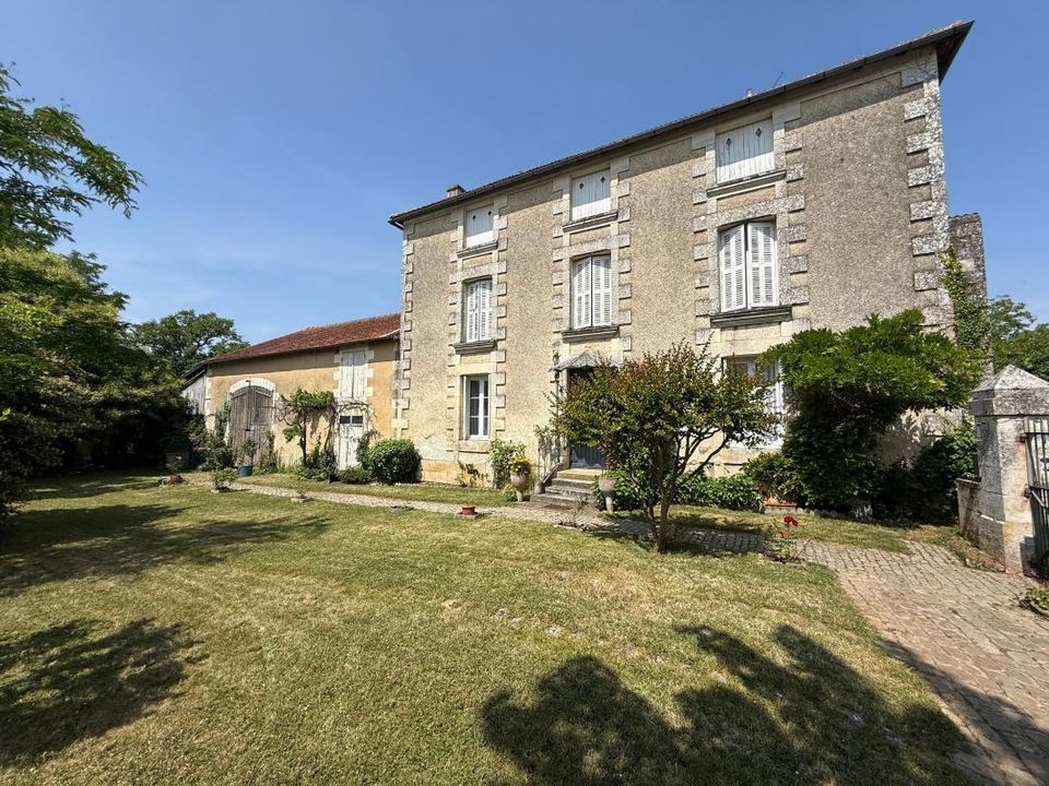 Villa i Migné-Auxances, Vienne - foto 1
