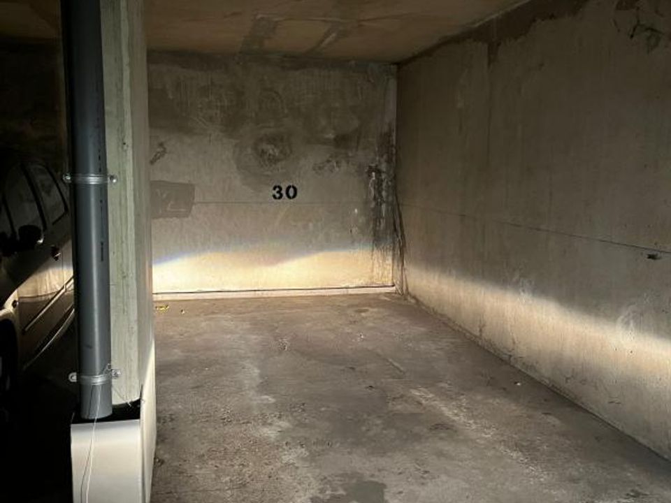Garage i Montreuil, Seine-Saint-Denis - foto 2