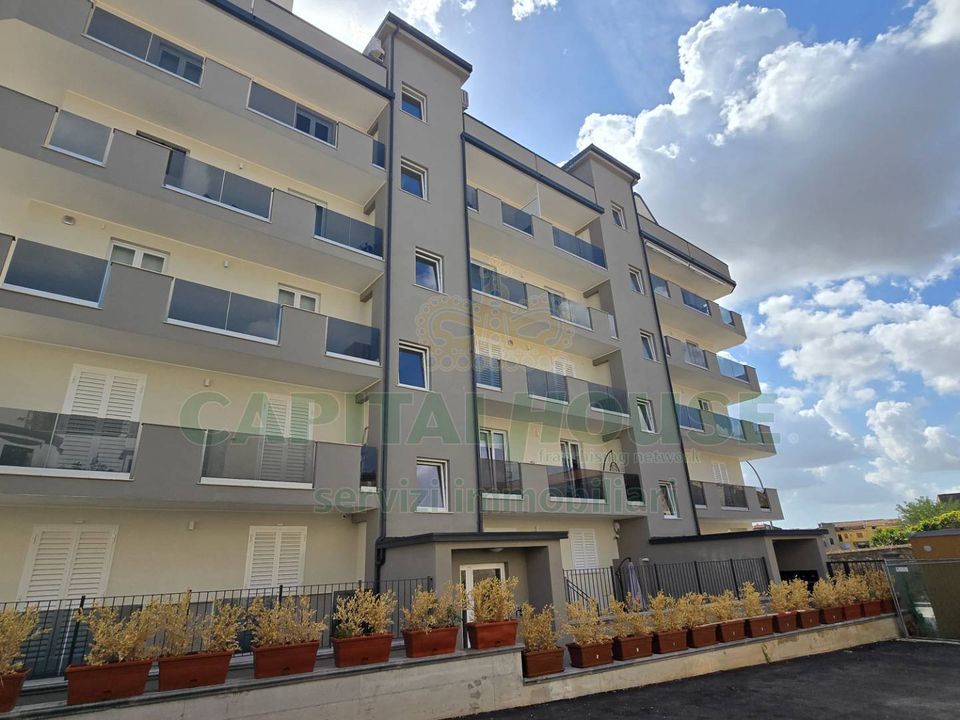 Lejlighed i San Nicola la Strada, Caserta - foto 2