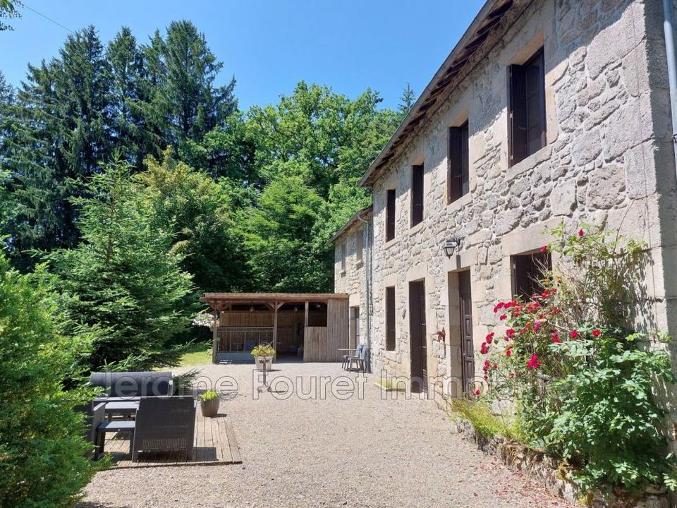 Erhvervsejendom i Egletons, Correze - foto 1