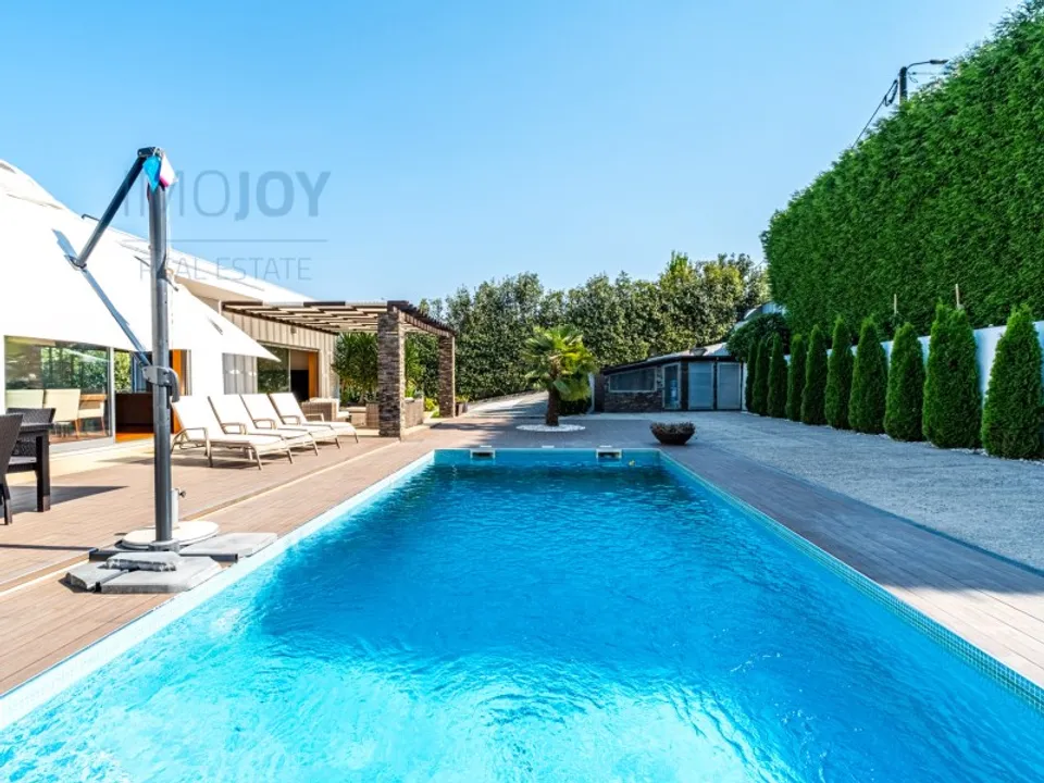 Villa i Paredes, Porto - bilde 1