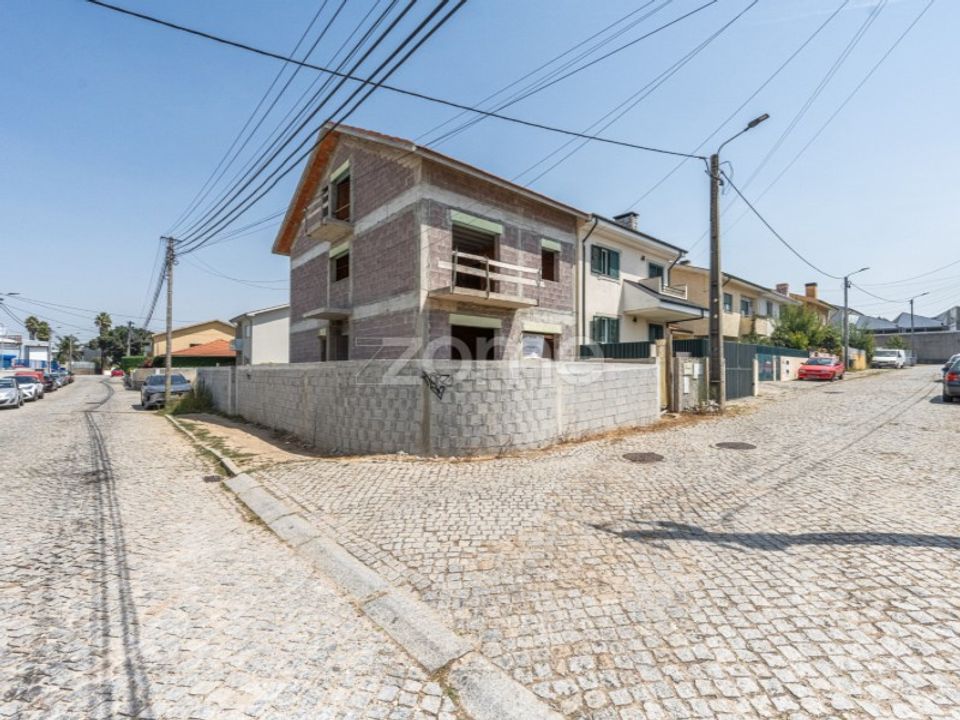 Terra a Pedroso, Porto - foto 1