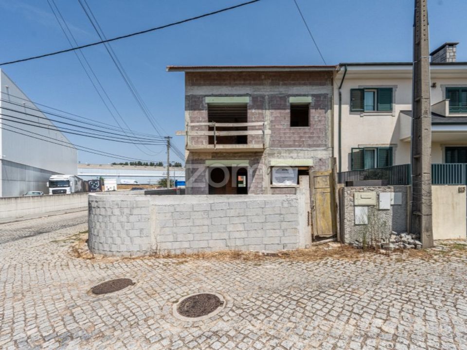 Terra em Pedroso, Porto - foto 1